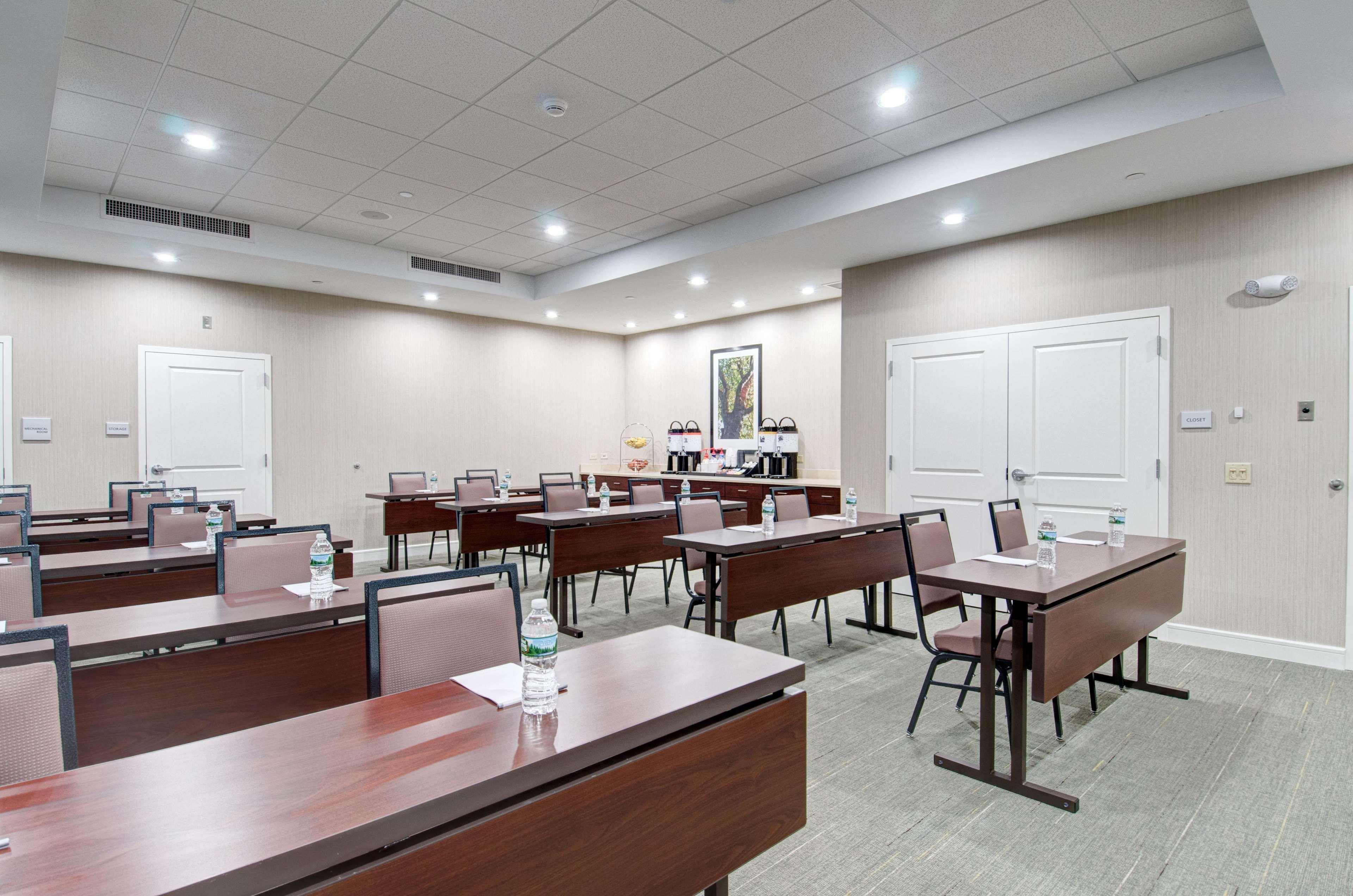 Hampton Inn Boston - Westborough Exterior photo