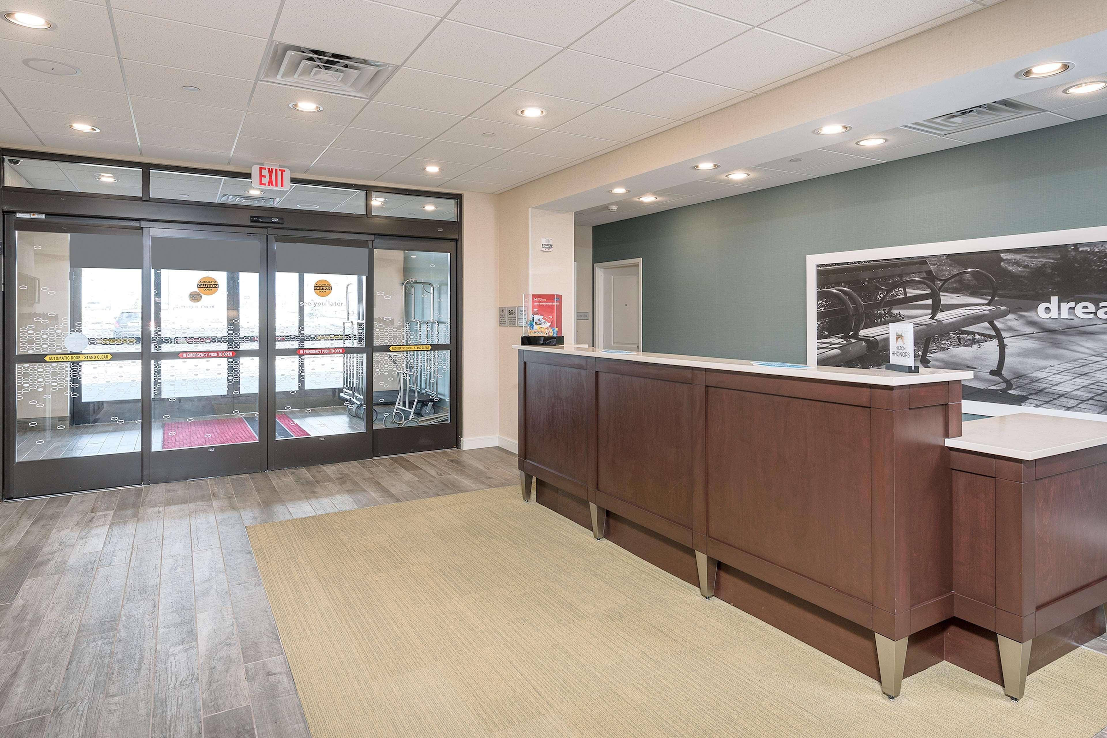 Hampton Inn Boston - Westborough Exterior photo