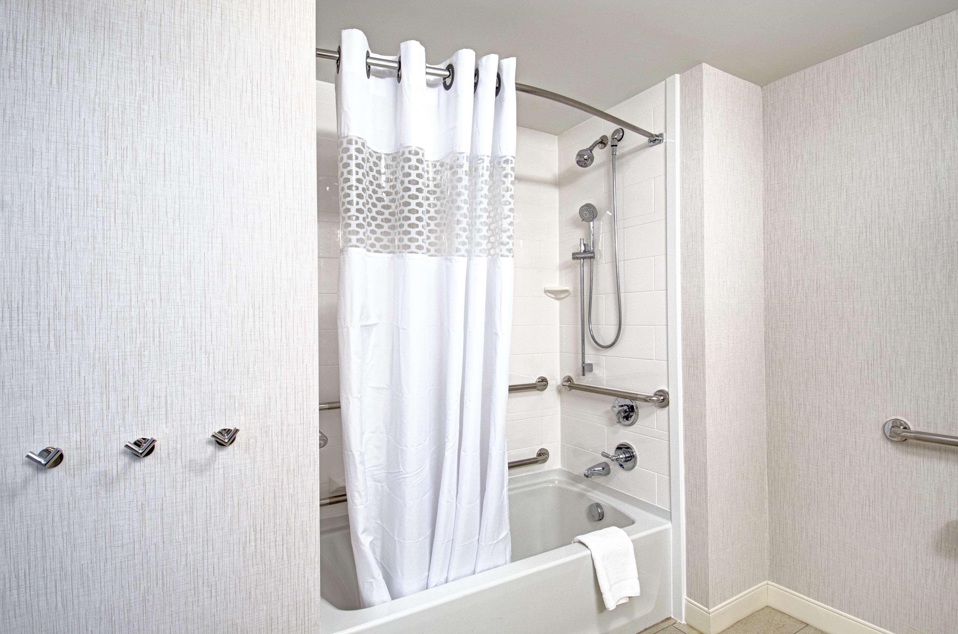 Hampton Inn Boston - Westborough Exterior photo