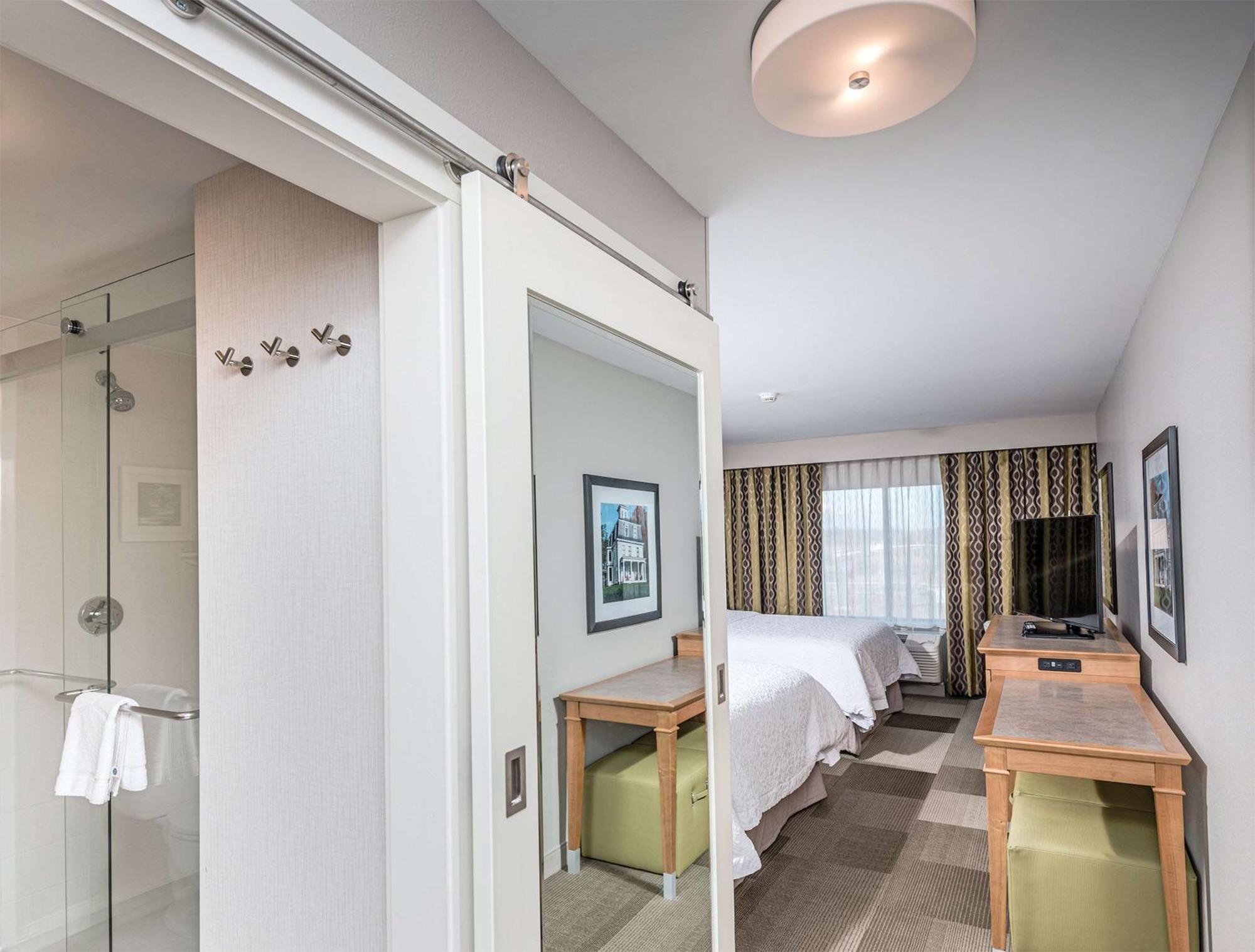 Hampton Inn Boston - Westborough Exterior photo