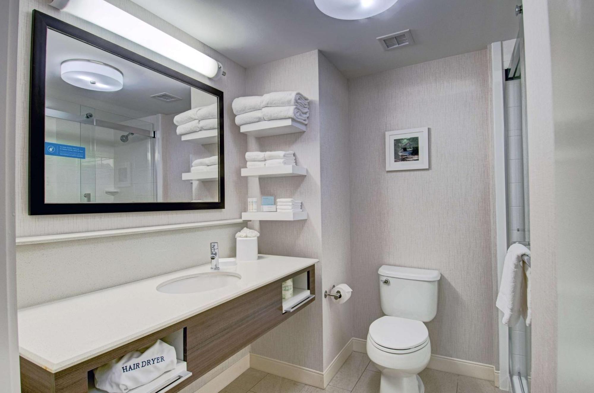 Hampton Inn Boston - Westborough Exterior photo