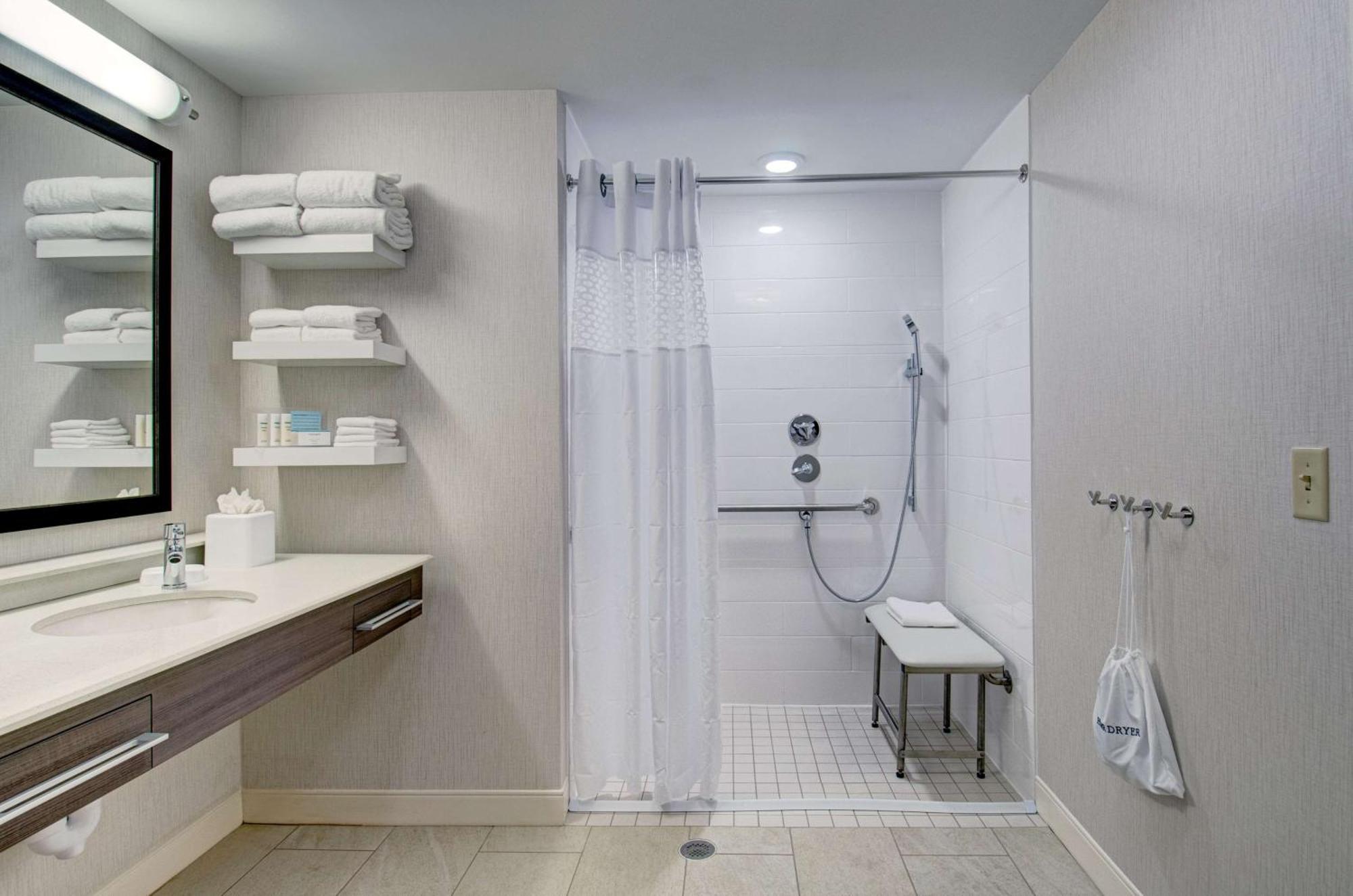 Hampton Inn Boston - Westborough Exterior photo