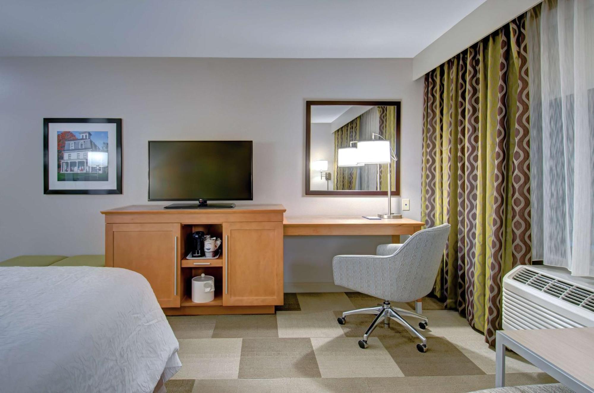 Hampton Inn Boston - Westborough Exterior photo