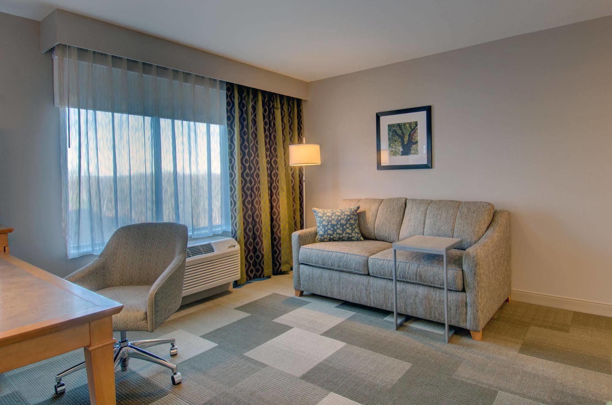 Hampton Inn Boston - Westborough Exterior photo