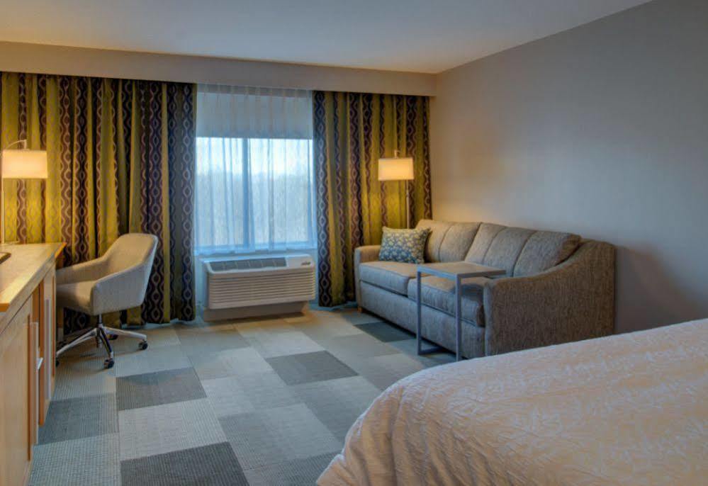 Hampton Inn Boston - Westborough Exterior photo